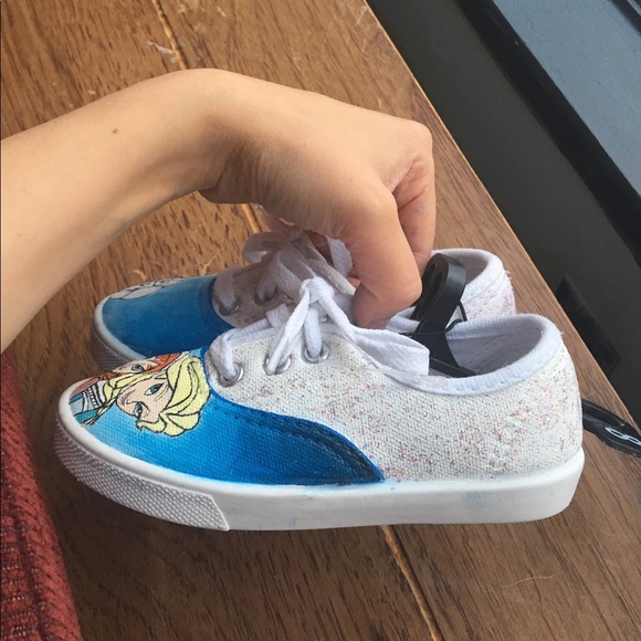 HANDPAINTED canvas FROZEN kicks - Picture 2 of 4